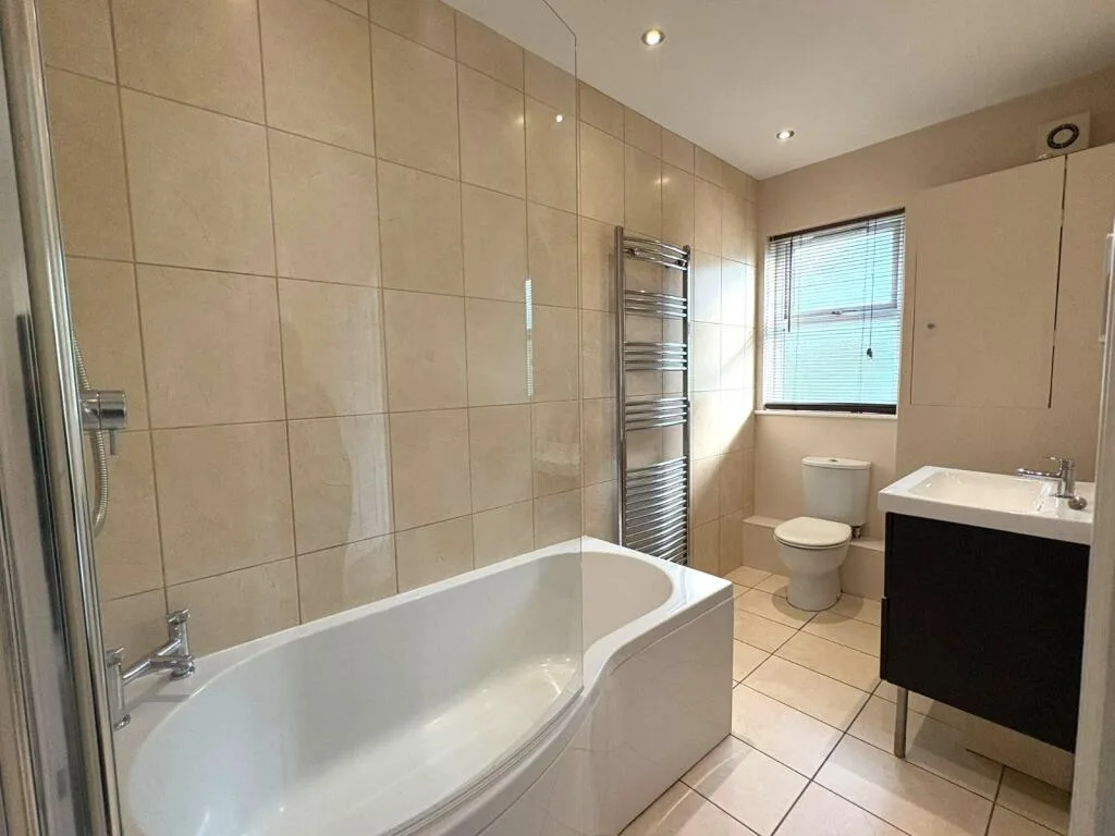2 bedroom terraced house for rent