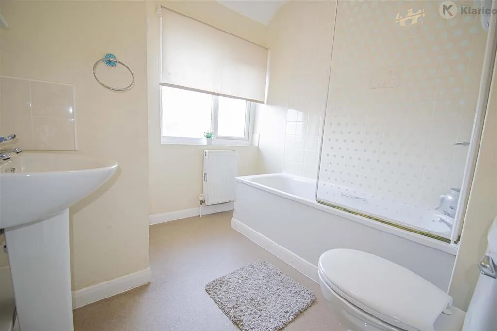 2 bedroom house for rent