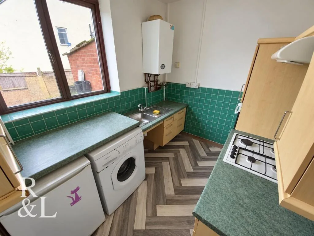 1 bedroom ground floor flat for rent