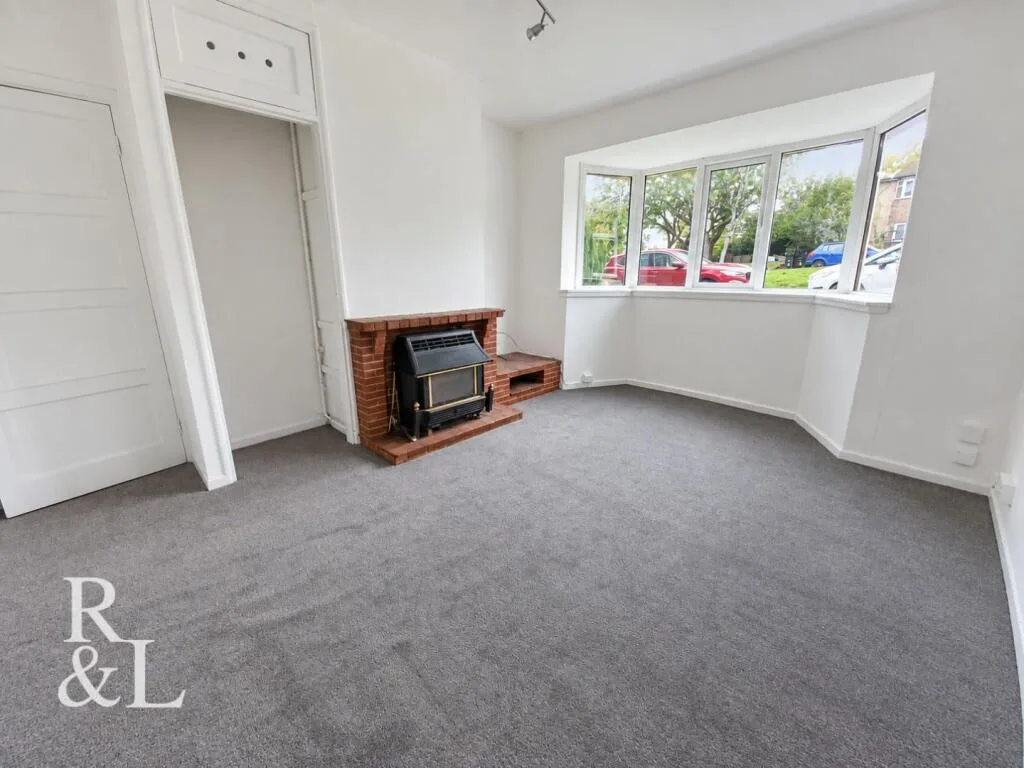 1 bedroom ground floor flat for rent