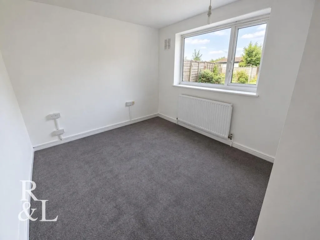1 bedroom ground floor flat for rent