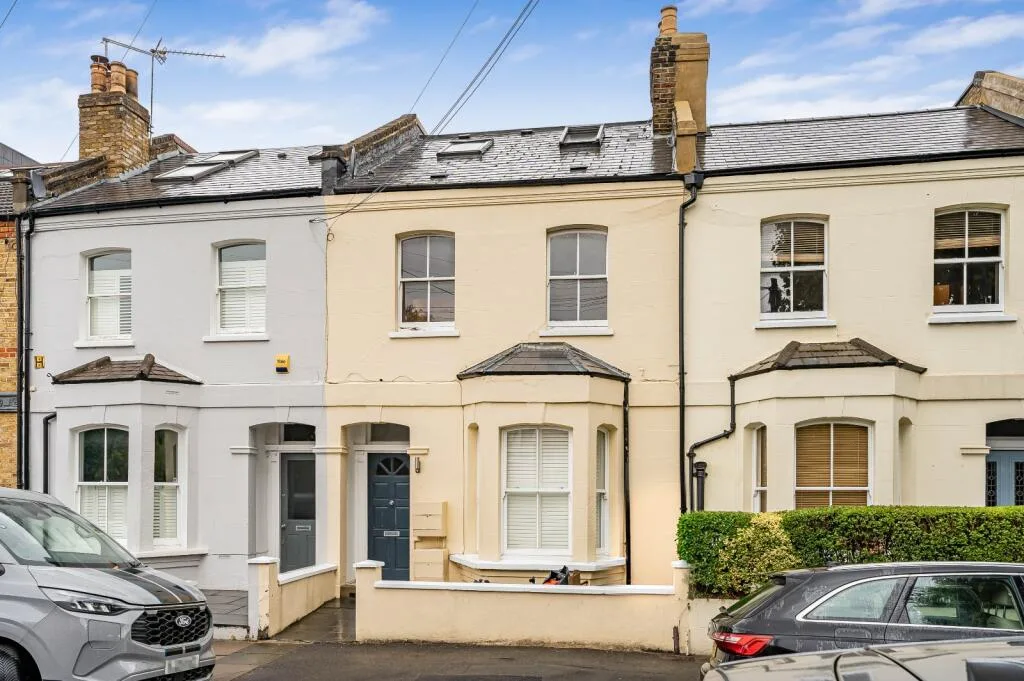2 bedroom house for rent