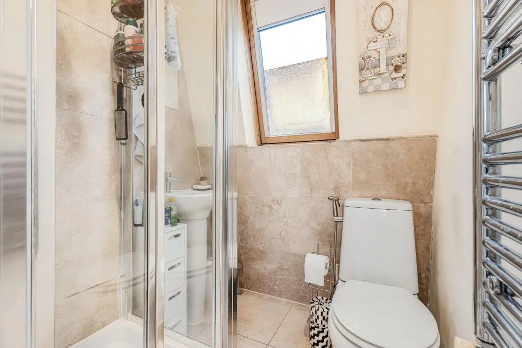 2 bedroom house for rent