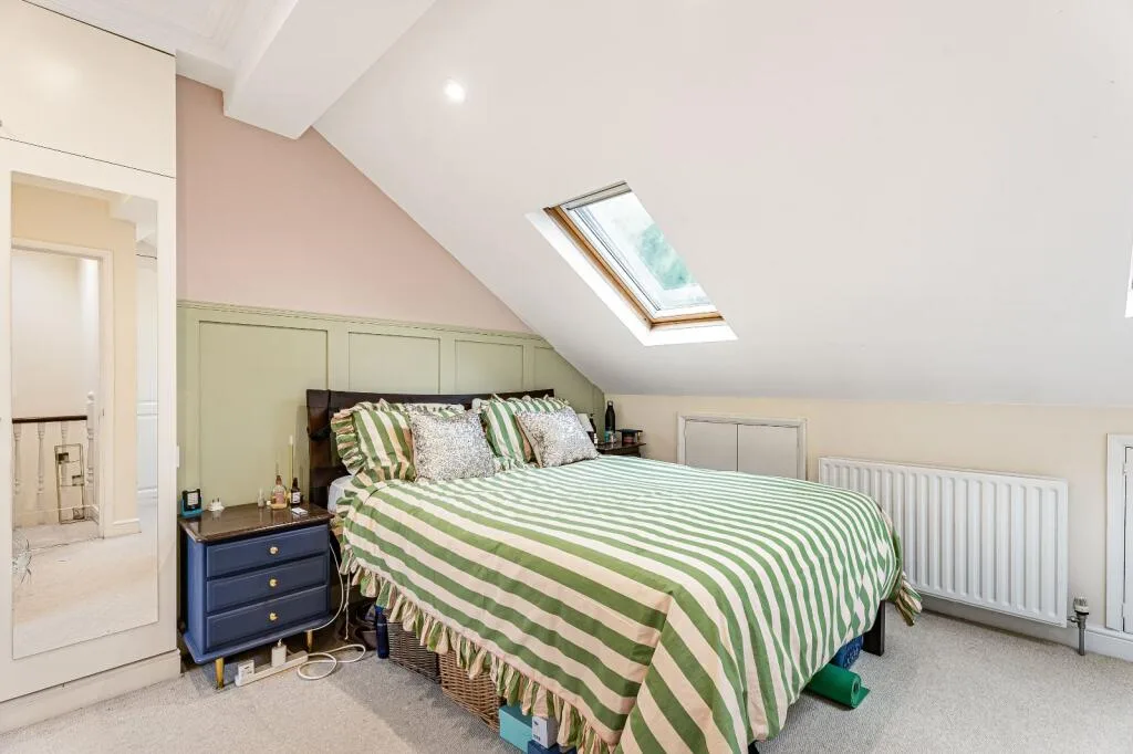 2 bedroom house for rent