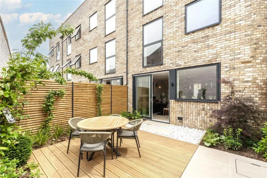 4 bedroom house for rent