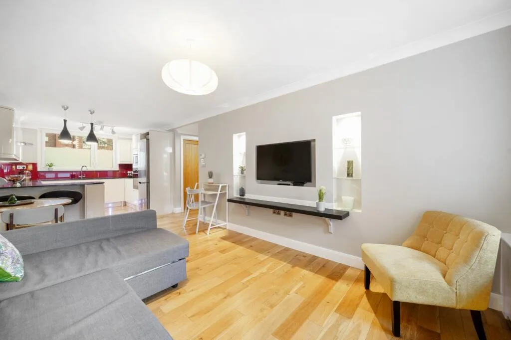 2 bedroom flat for rent