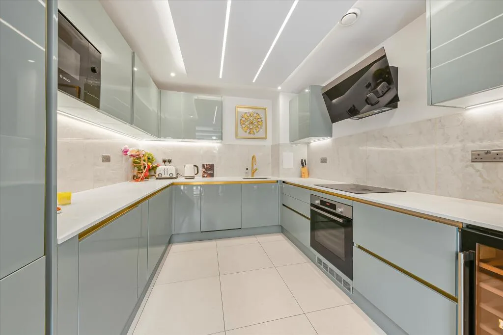 3 bedroom flat for rent