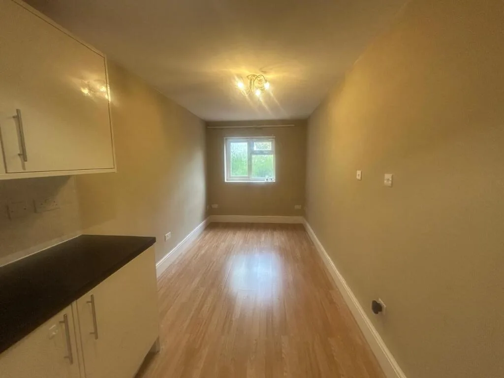 Studio flat for rent