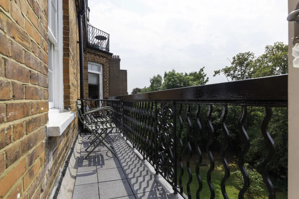 3 bedroom flat for rent