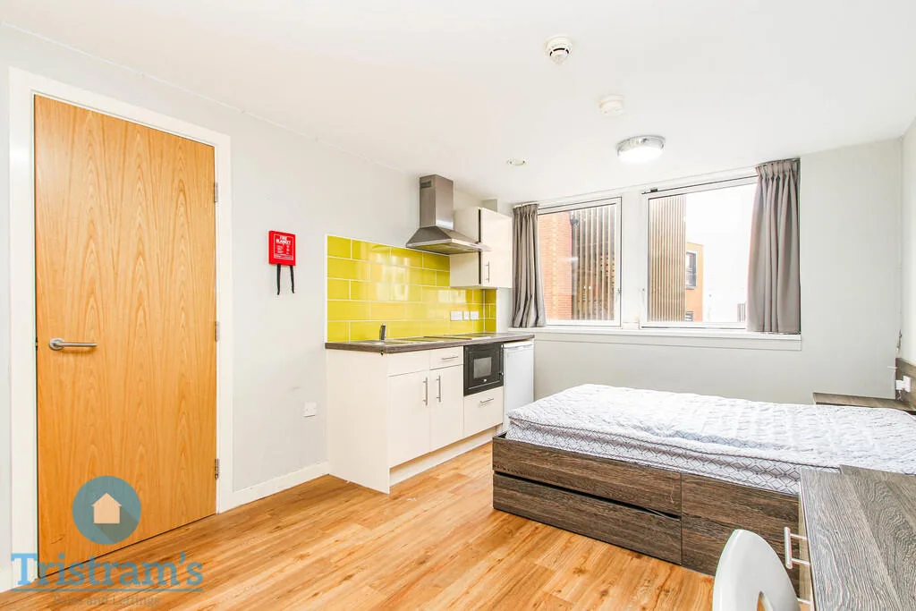 Studio flat for rent