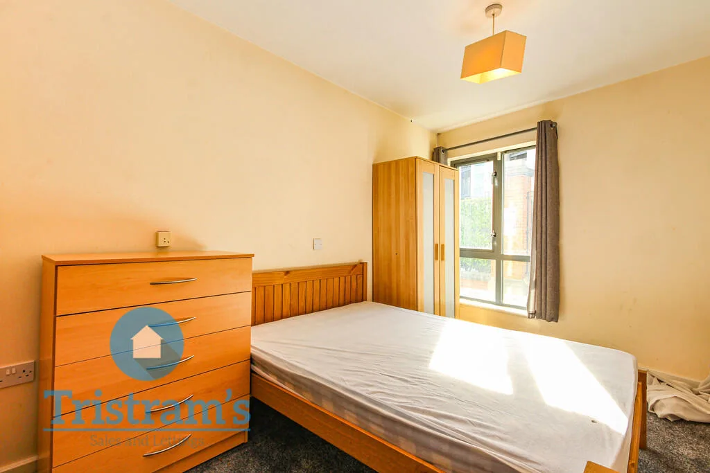 2 bedroom ground floor flat for rent