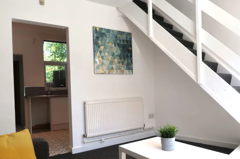 2 bedroom end of terrace house for rent