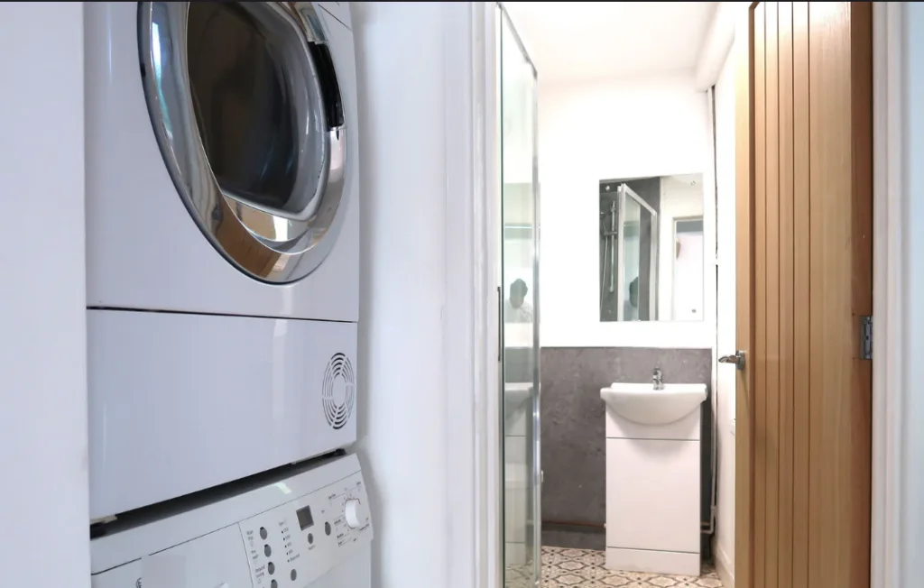 2 bedroom end of terrace house for rent