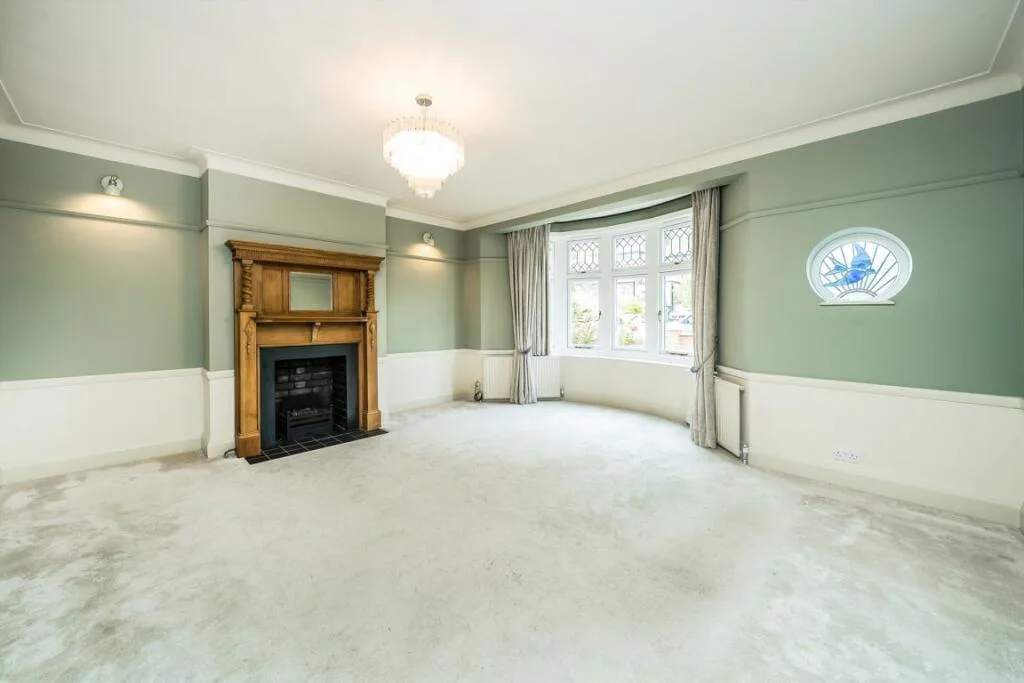 5 bedroom terraced house for rent