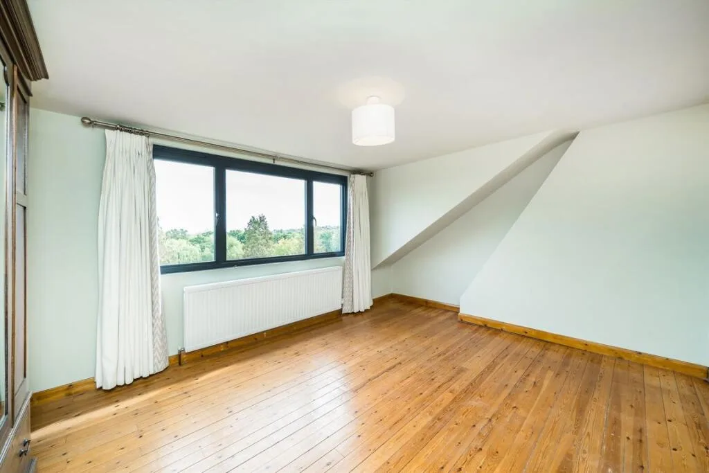 5 bedroom terraced house for rent