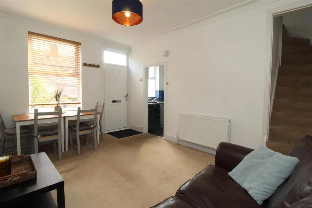 2 bedroom terraced house for rent