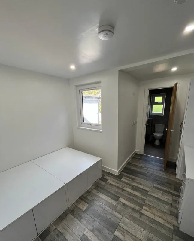 5 bedroom terraced house for rent