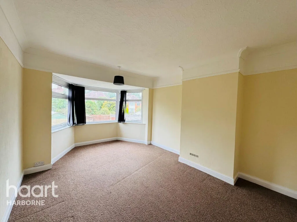3 bedroom semi-detached house for rent