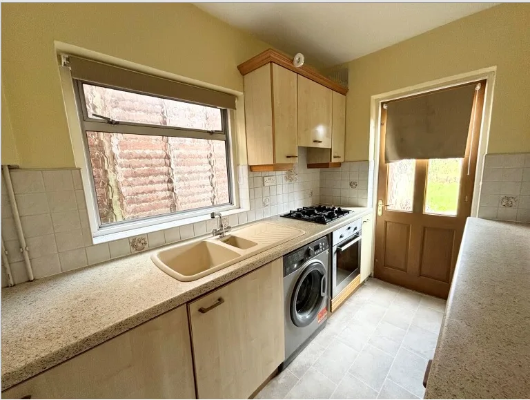 3 bedroom semi-detached house for rent