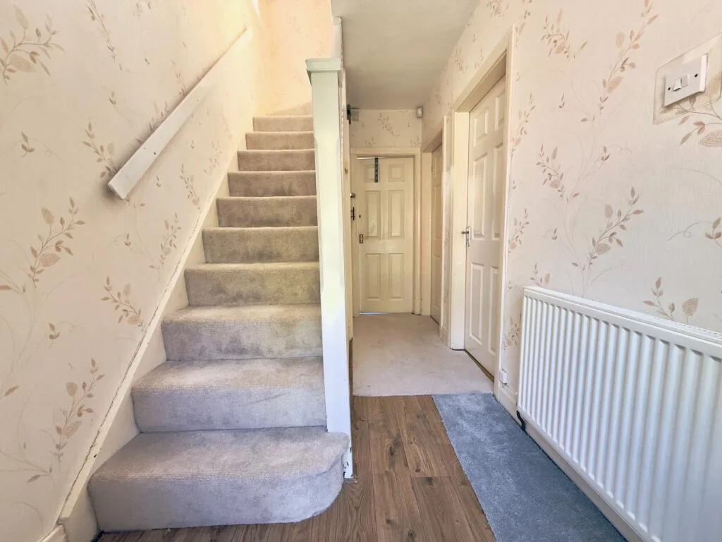 3 bedroom semi-detached house for rent