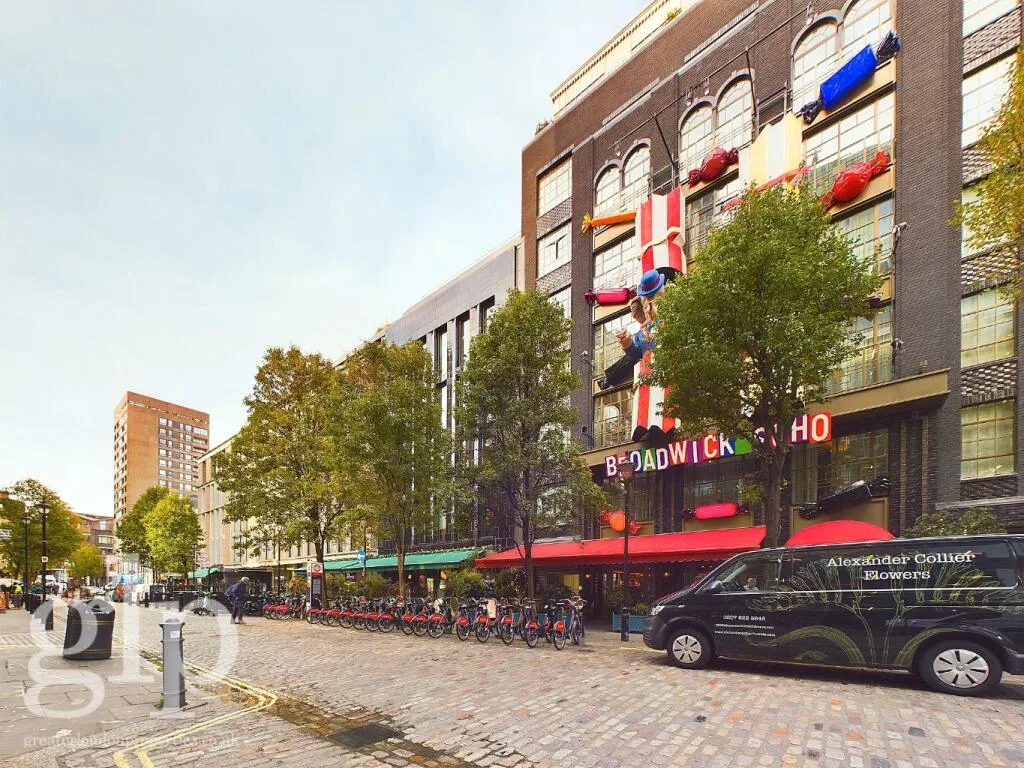 2 bedroom town house for rent