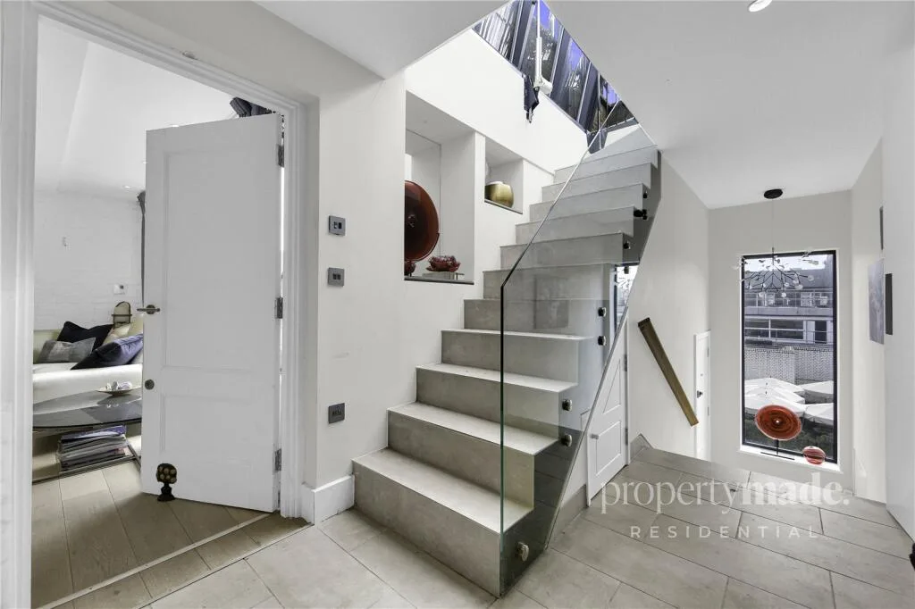 3 bedroom penthouse for rent