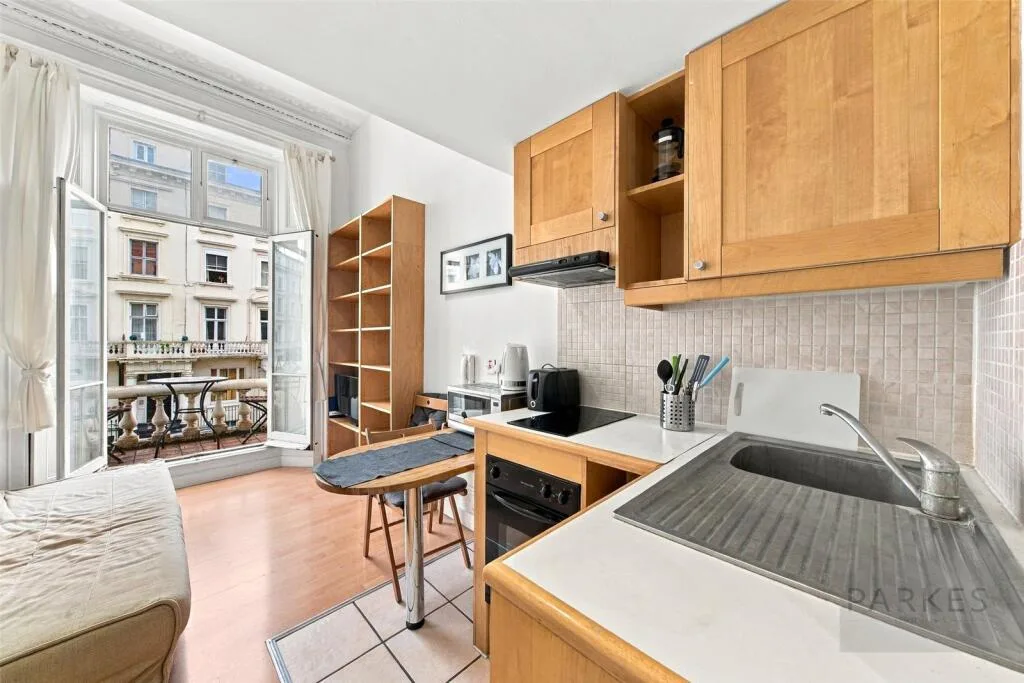 Studio apartment for rent