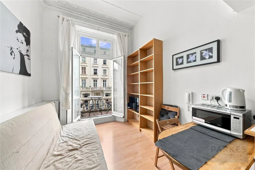 Studio apartment for rent