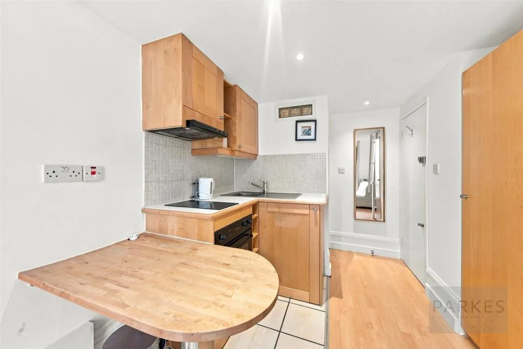 Studio apartment for rent