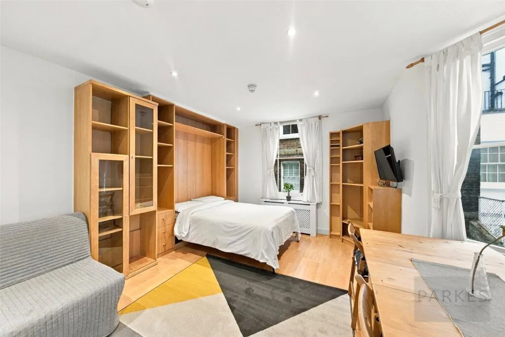 Studio apartment for rent
