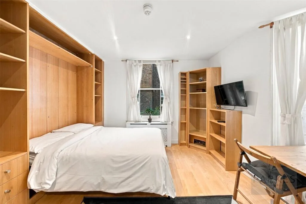 Studio apartment for rent