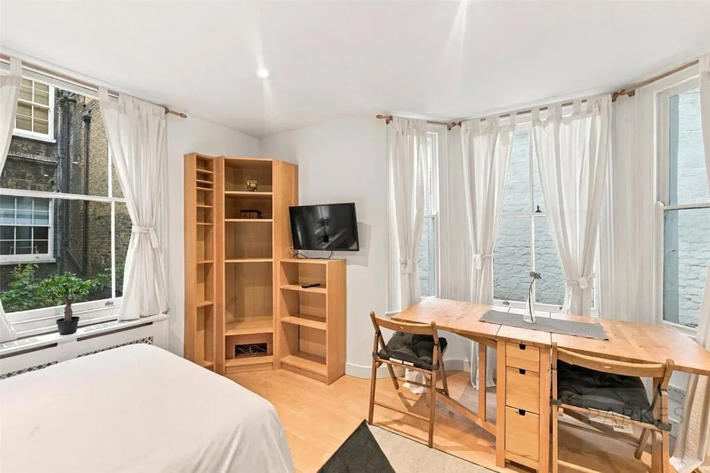 Studio apartment for rent
