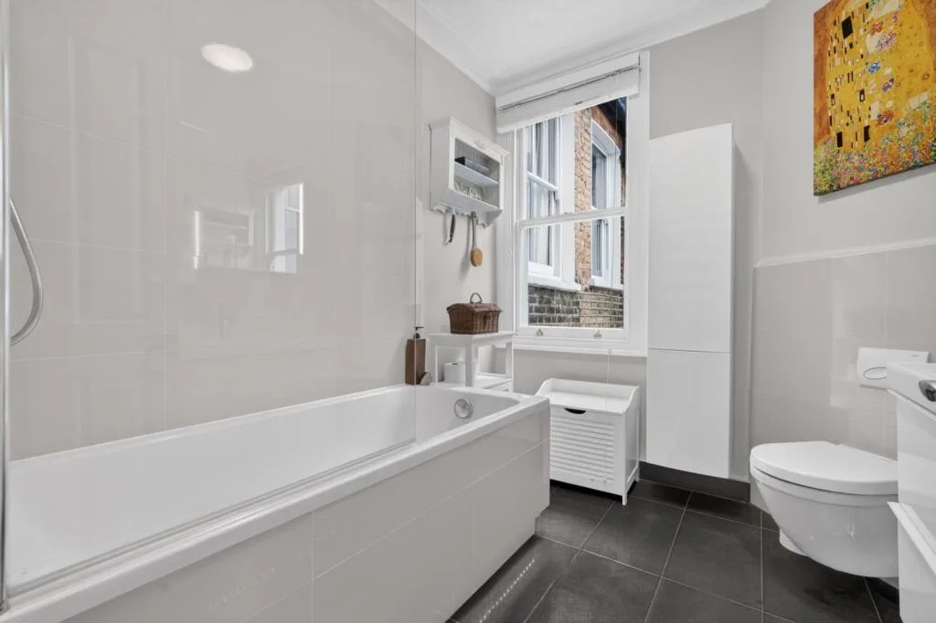3 bedroom flat for rent