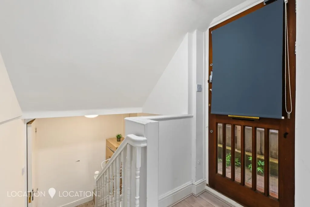 1 bedroom maisonette for rent