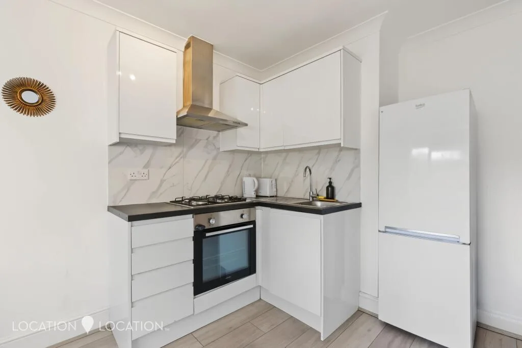 1 bedroom maisonette for rent