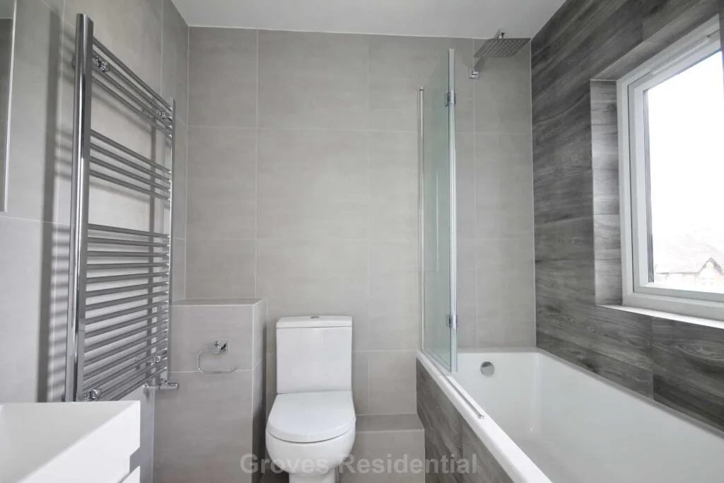 3 bedroom flat for rent