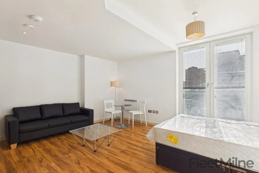Studio apartment for rent
