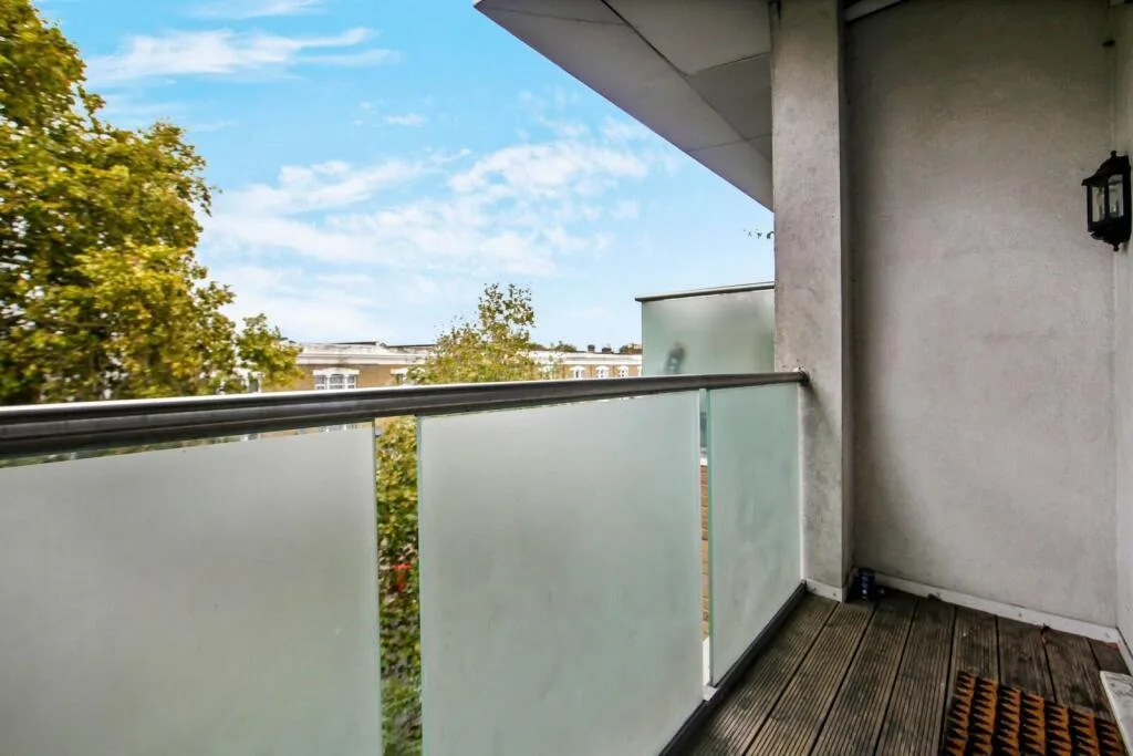 2 bedroom flat for rent