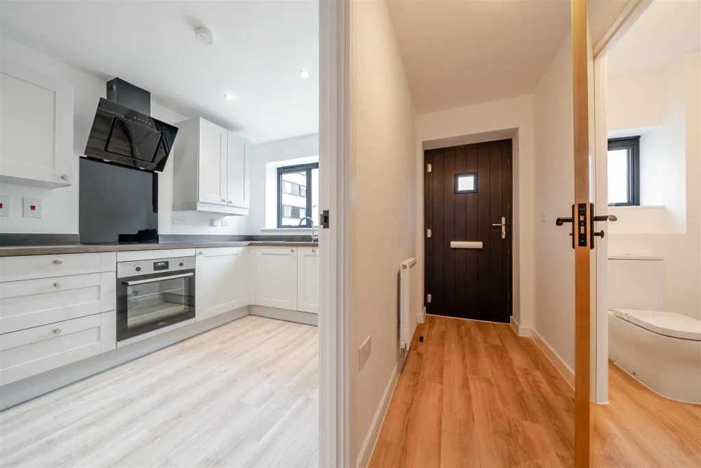 2 bedroom end of terrace house for rent