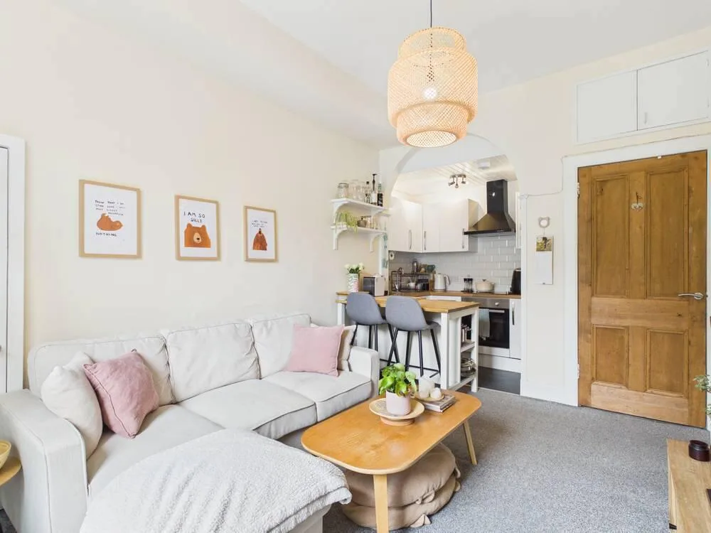 2 bedroom apartment for rent