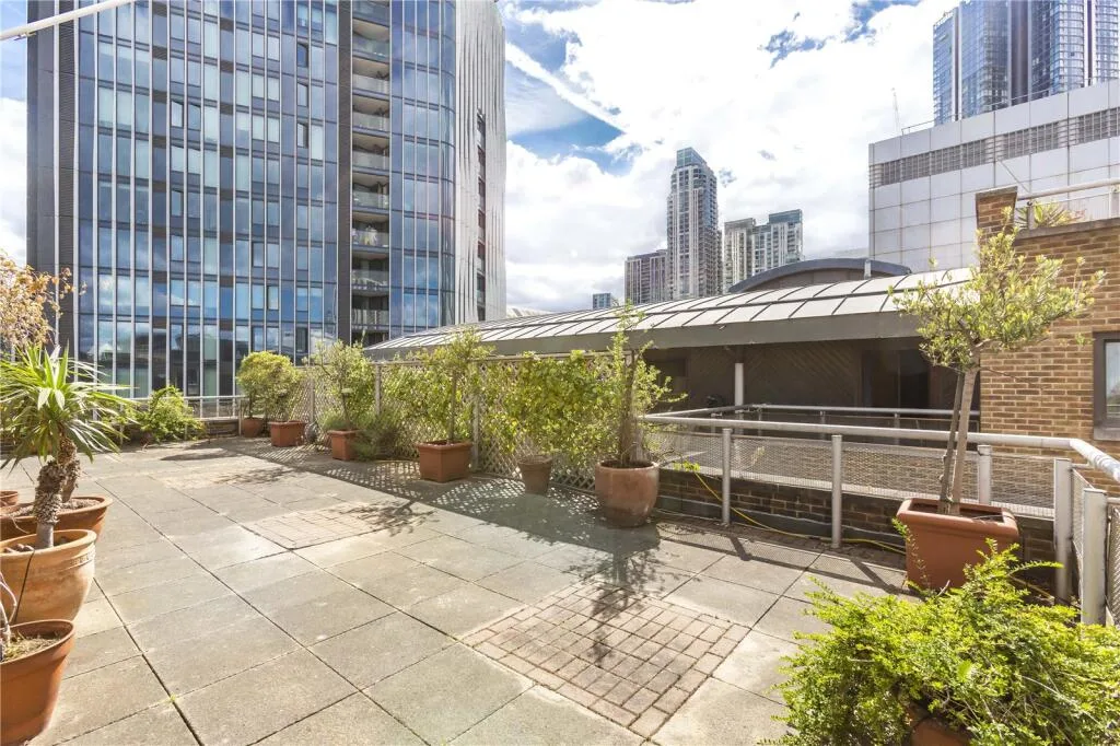 4 bedroom penthouse for rent