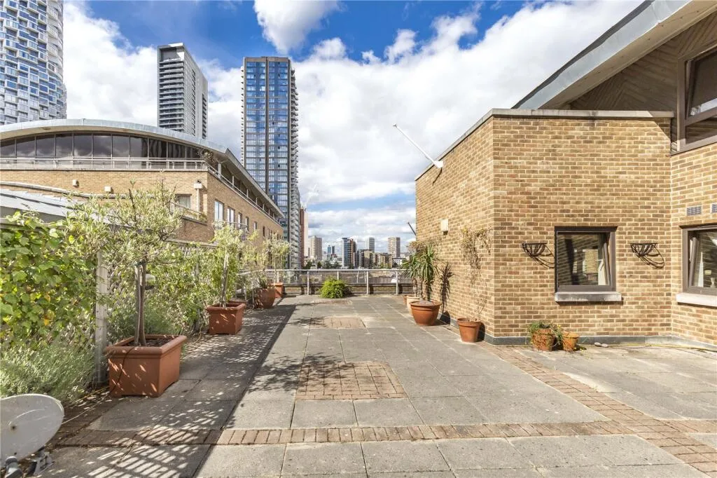 4 bedroom penthouse for rent