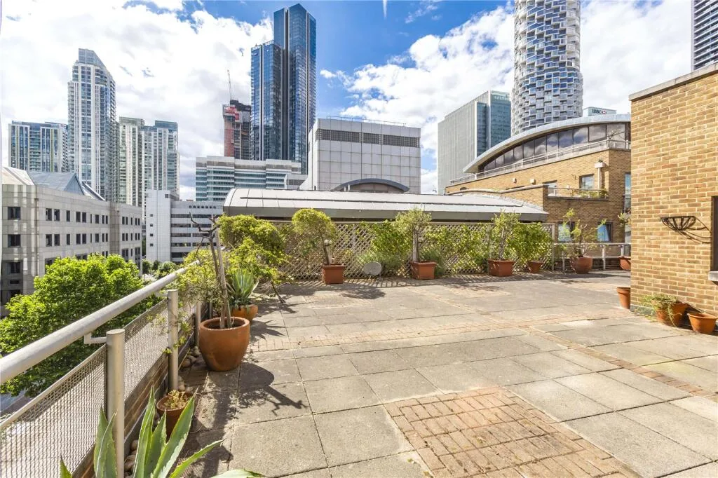4 bedroom penthouse for rent