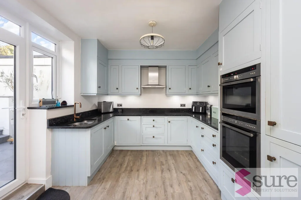 3 bedroom cottage for rent