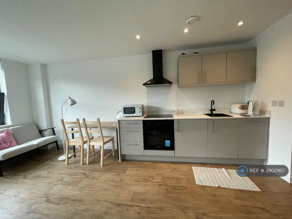 Studio flat for rent