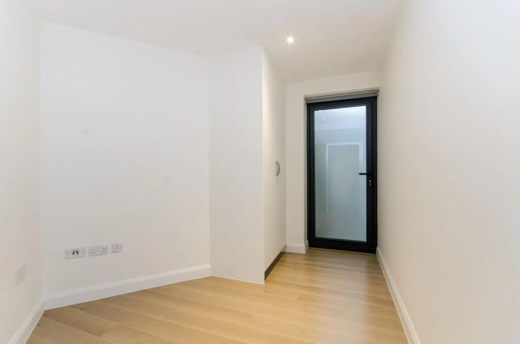 3 bedroom maisonette for rent
