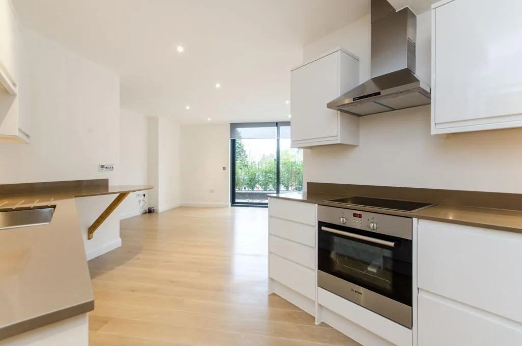 3 bedroom maisonette for rent