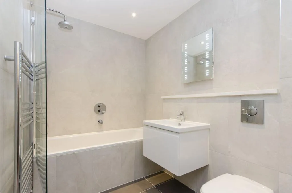 3 bedroom maisonette for rent