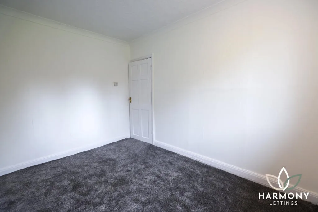 3 bedroom semi-detached house for rent