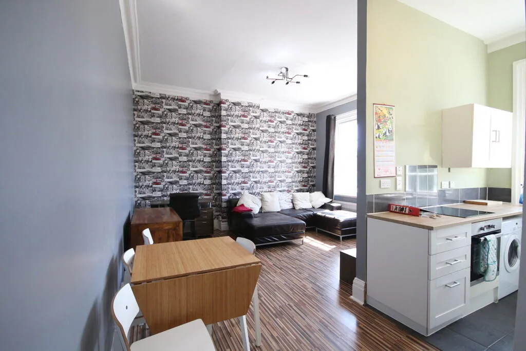 1 bedroom flat for rent